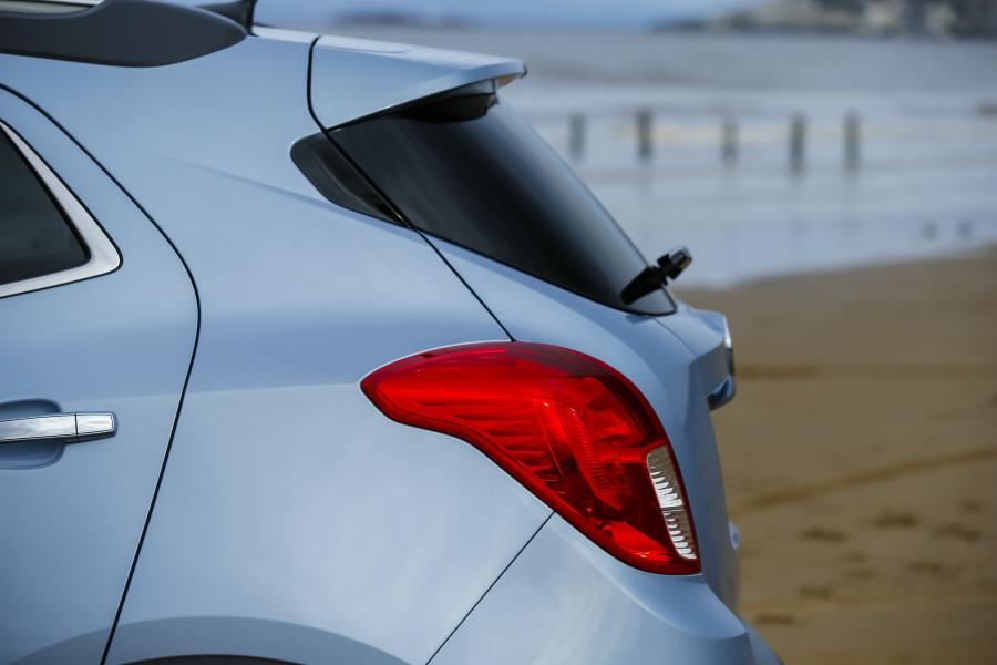  Vauxhall Mokka 2012 года  (фото 81 из 365)